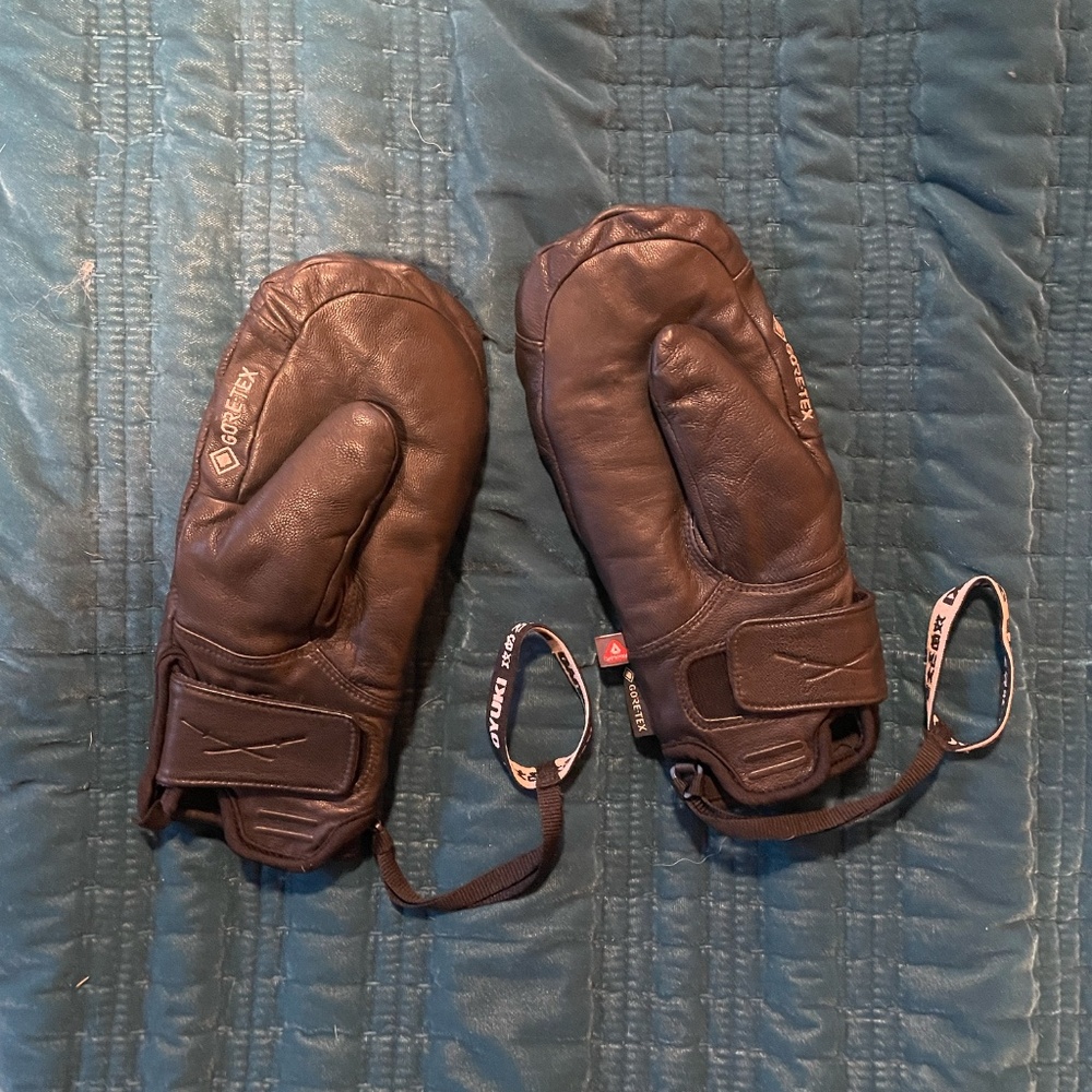 Oyuki Women's Mittens - Chika, GORE-TEX